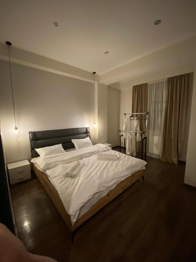 Apartment Sixteen Tbilisi Ngoại thất bức ảnh