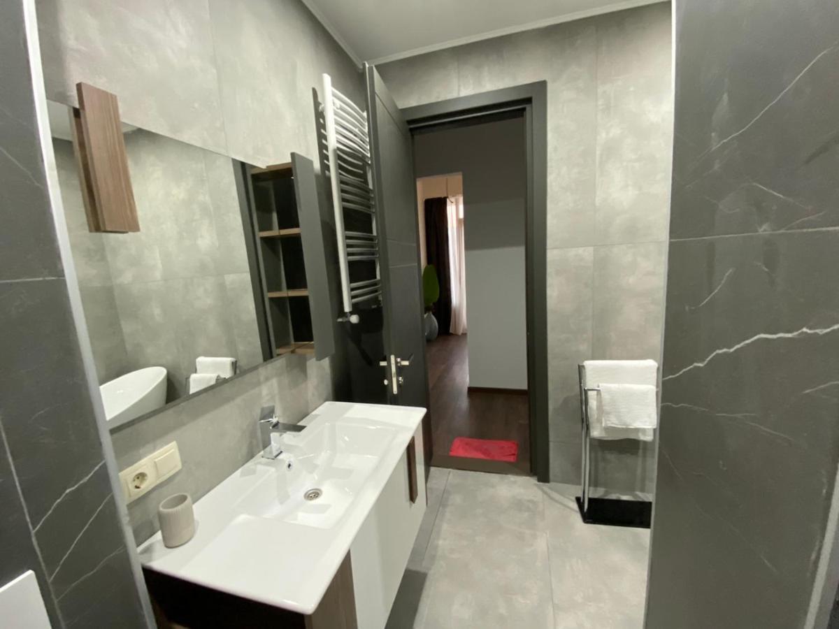 Apartment Sixteen Tbilisi Ngoại thất bức ảnh
