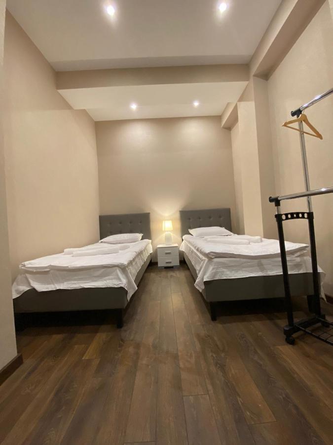 Apartment Sixteen Tbilisi Ngoại thất bức ảnh