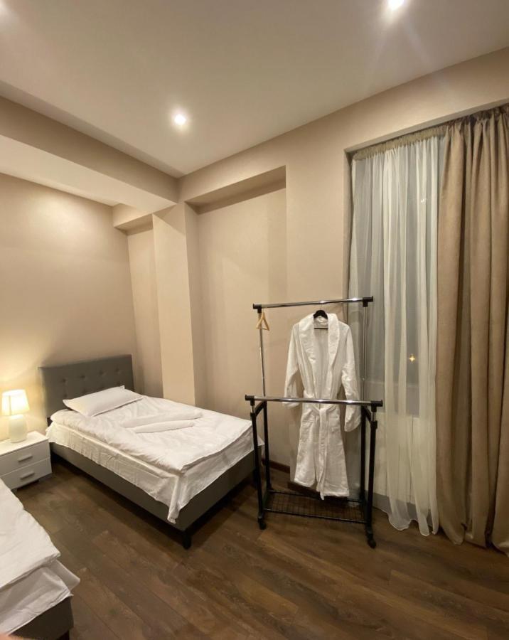 Apartment Sixteen Tbilisi Ngoại thất bức ảnh