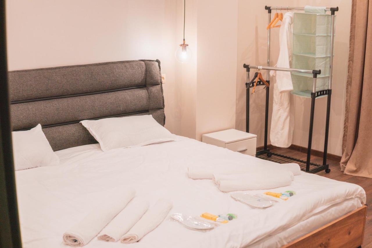 Apartment Sixteen Tbilisi Ngoại thất bức ảnh
