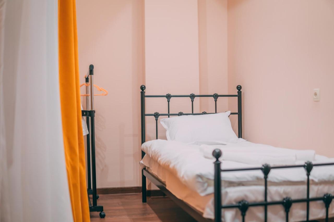 Apartment Sixteen Tbilisi Ngoại thất bức ảnh