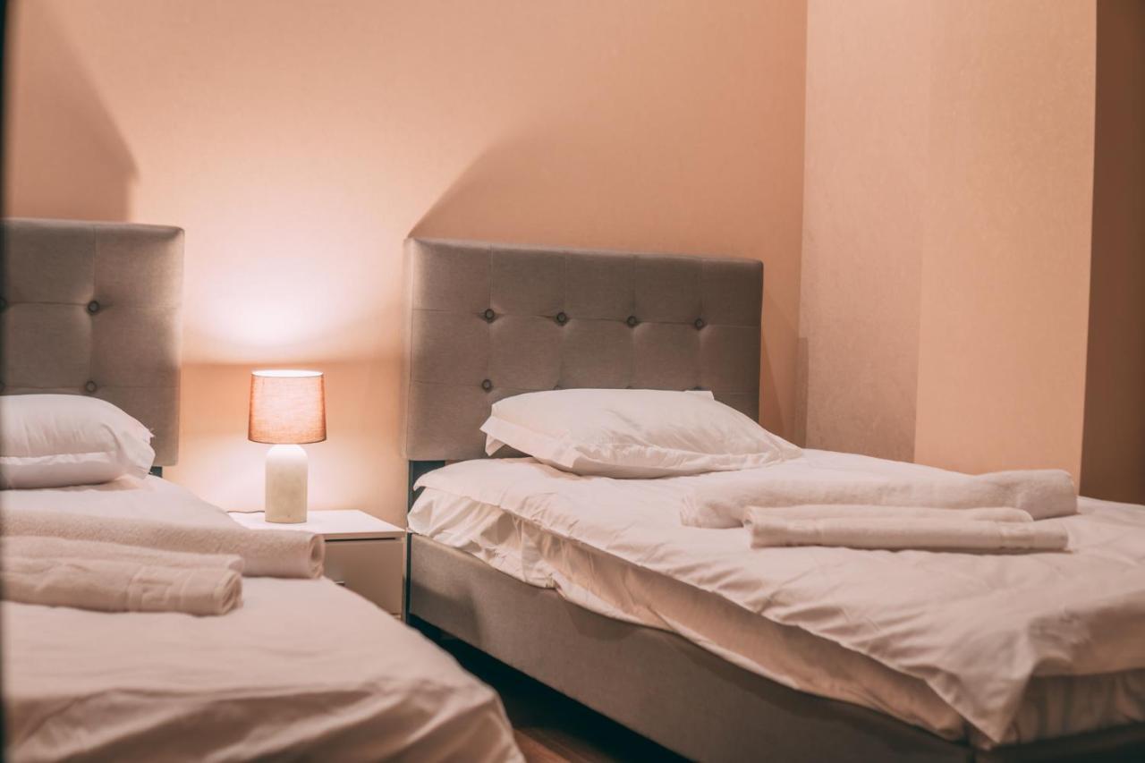 Apartment Sixteen Tbilisi Ngoại thất bức ảnh